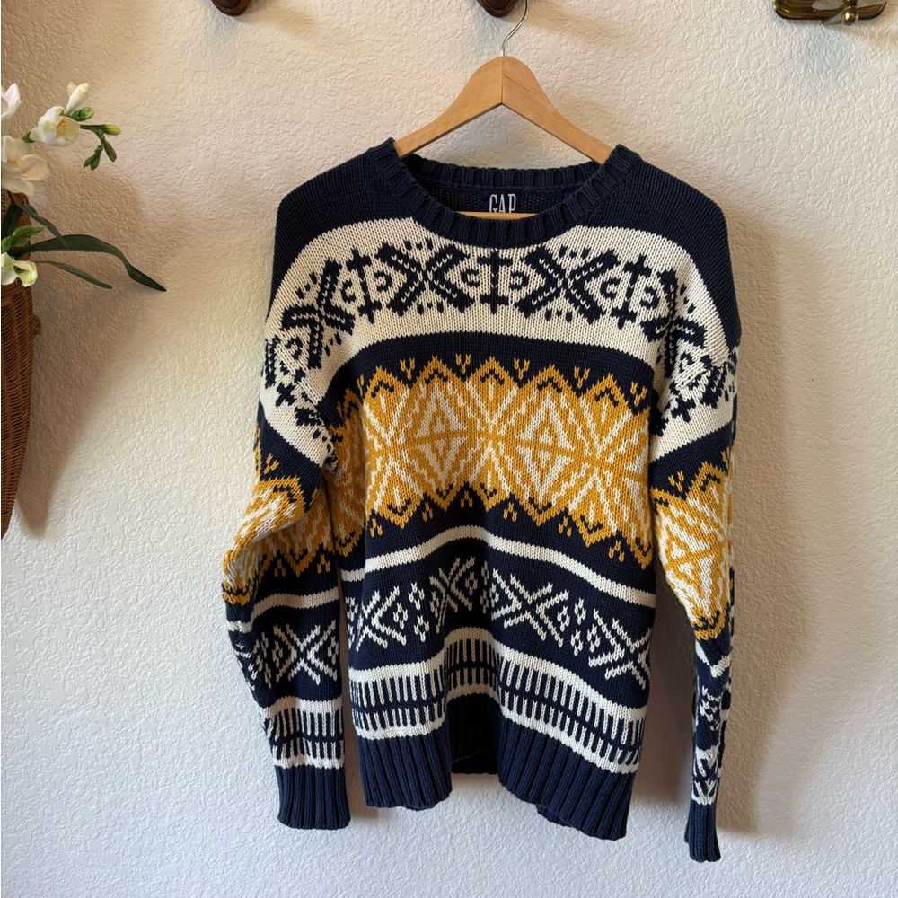 Vintage Gap Navy and Yellow Patterned Sweater